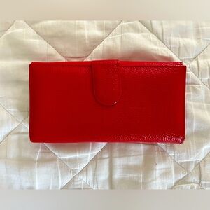 Fiocchi Italy Red Pebbled Leather Multi Compartment Colorful Interior Wallet EUC